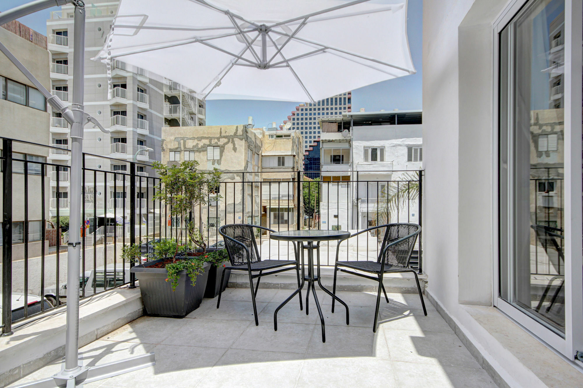 Geula Beach Tel Aviv Exterior photo